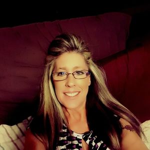 Meet your Posher, Carla